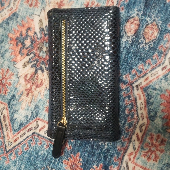 Kate Landry Wallet - Picture 2 of 6